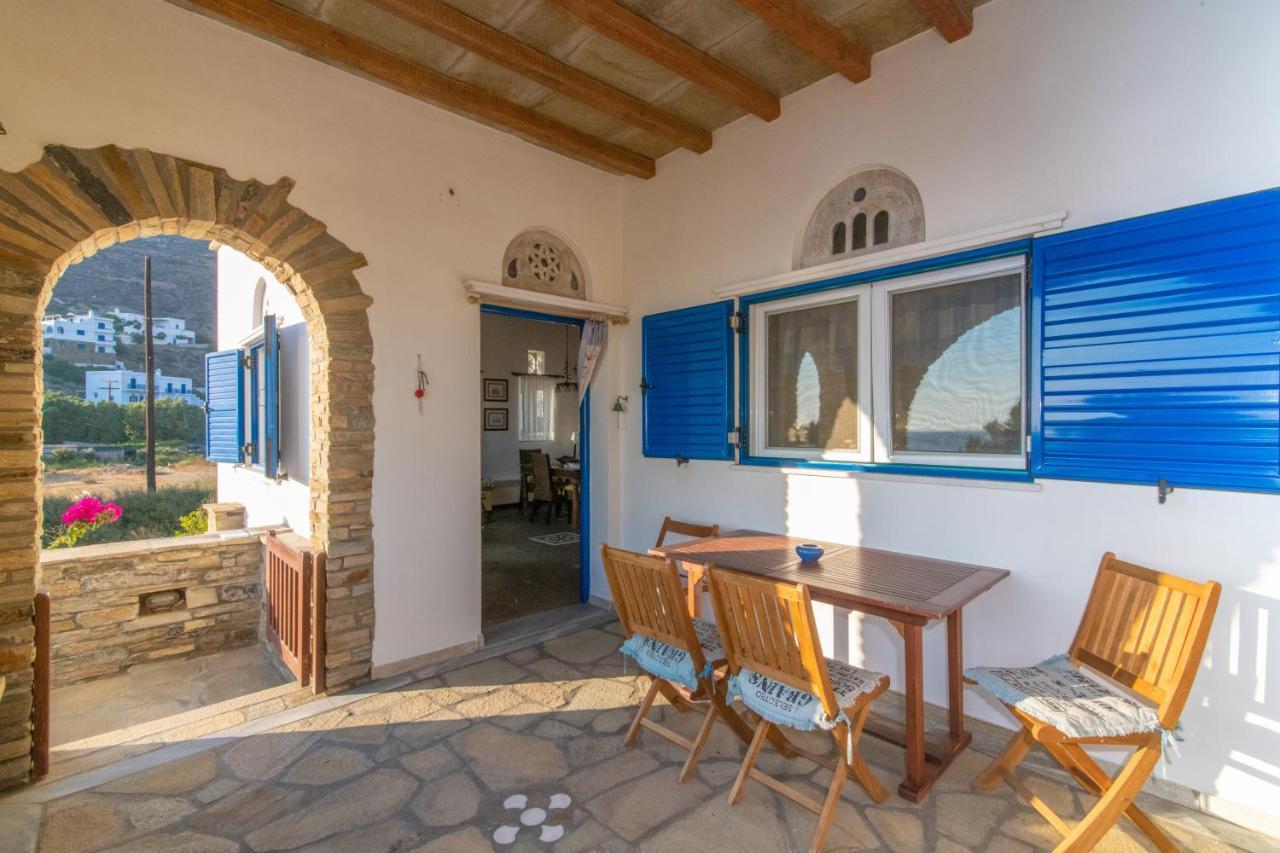 Traditional House By The Sea Istérnia 外观 照片